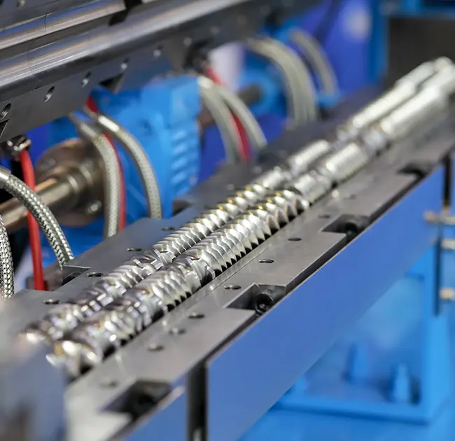 Працоўны працэс і меры засцярогі пры эксплуатацыі двухшнекового гранулятара пенапласту